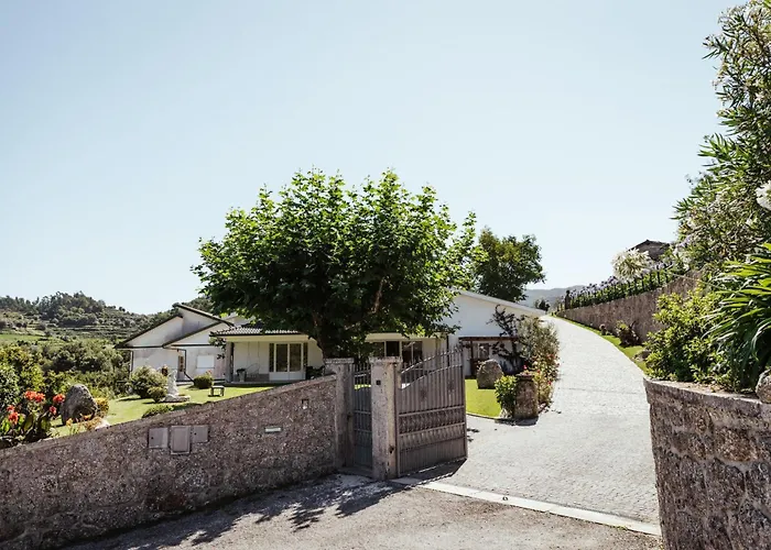 別荘 Quinta Da Ponte By Geres Casas テーラス・デ・ボウロ