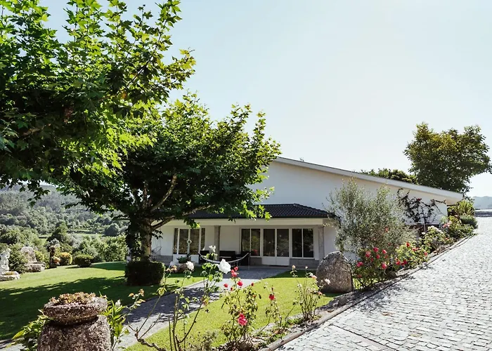 別荘 Quinta Da Ponte By Geres Casas テーラス・デ・ボウロ